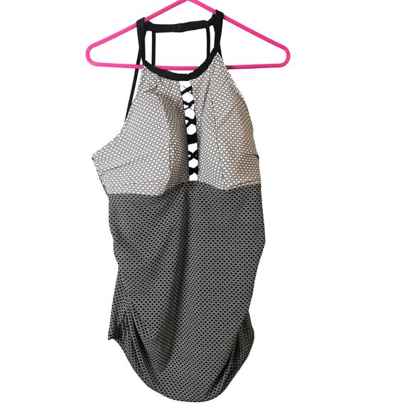 NWOT Cacique swim women’s plus size Tankini swim top black grey & white size 18 - Picture 1 of 10